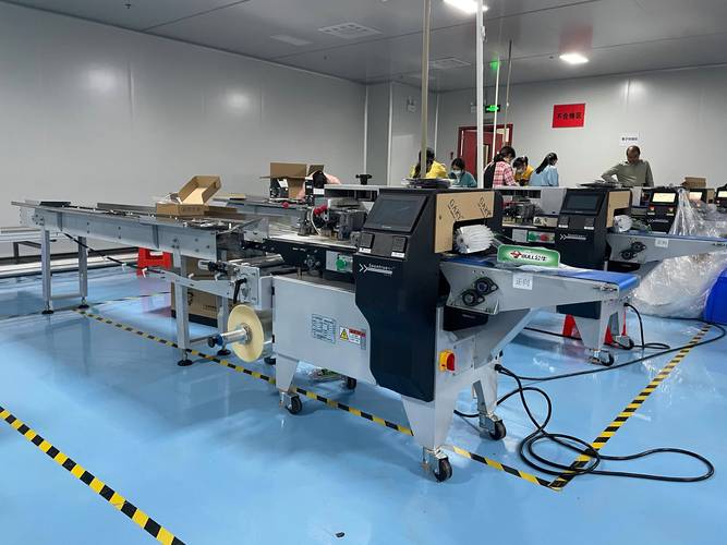 高效包裝新典范 全自動(dòng)KN95口罩包裝機(jī)助力醫(yī)療產(chǎn)業(yè)升級(jí)